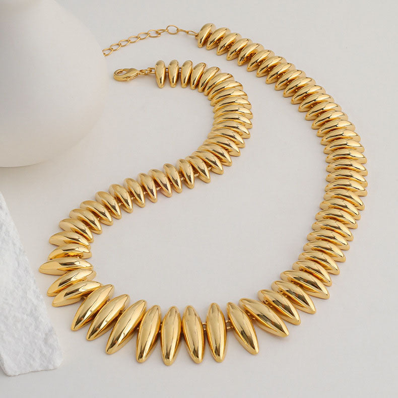 Retro Exquisite Geometric Necklace Women's Versatile High-end Ins Style Light Luxurious Temperament Necklace