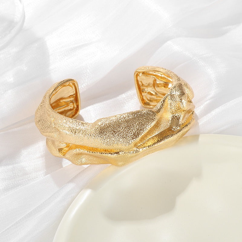 European and American exaggerated style bracelet with irregular surface