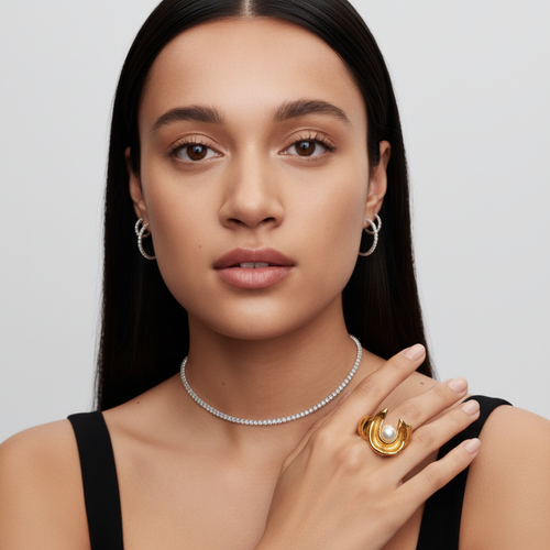 Anel Bague Nacre — modelo rosto e pescoço