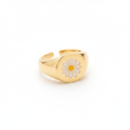 Anel Fleuret — flat-lay