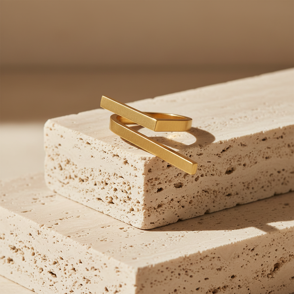 Anel T-Bar Dourado — Travertino