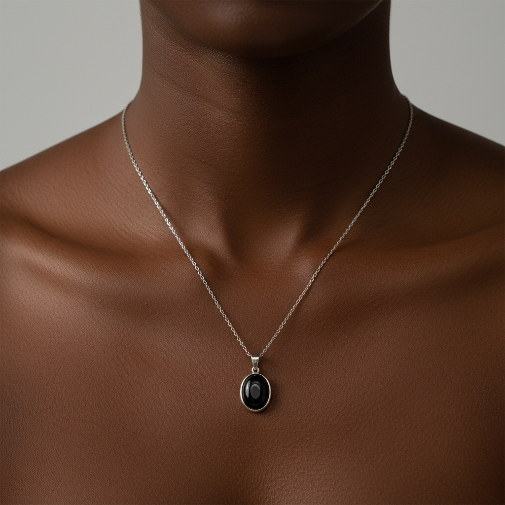 Colar Onyx — modelo negra