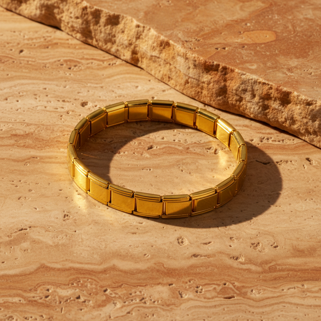 Pulseira Dourada Still Life