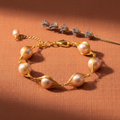 Pulseira Pérolas Ouro — terracota