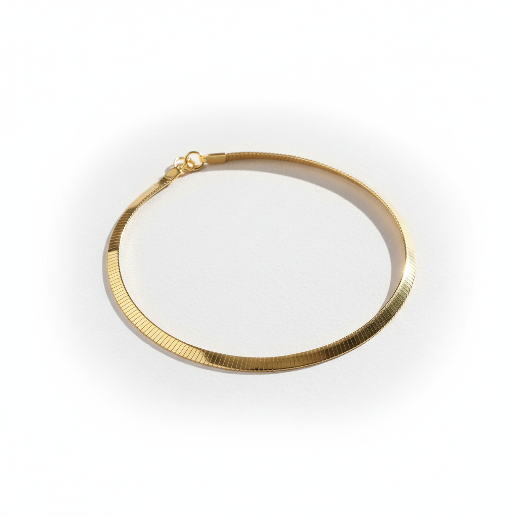 Serpente gold flat lay